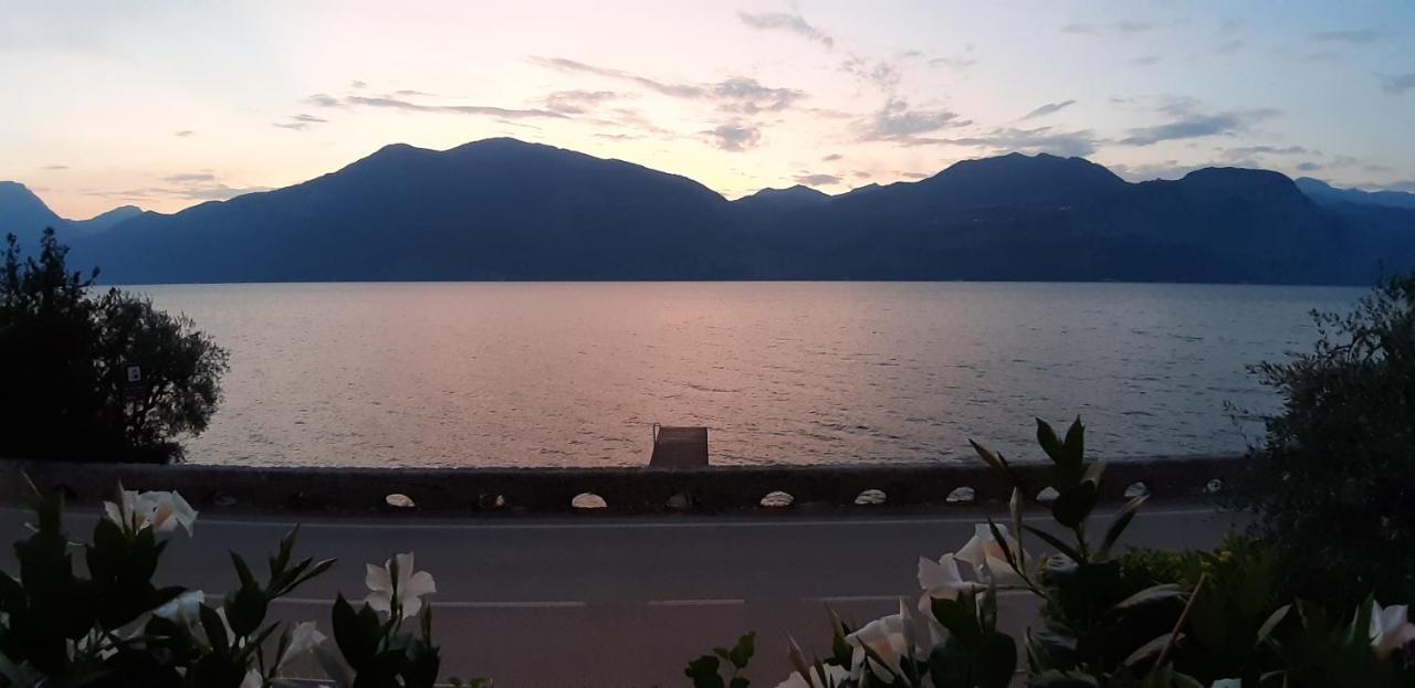 Villa Sul Lago Con Pontile Privato A Brenzone Sul Garda - Unique And Exclusive Exterior foto